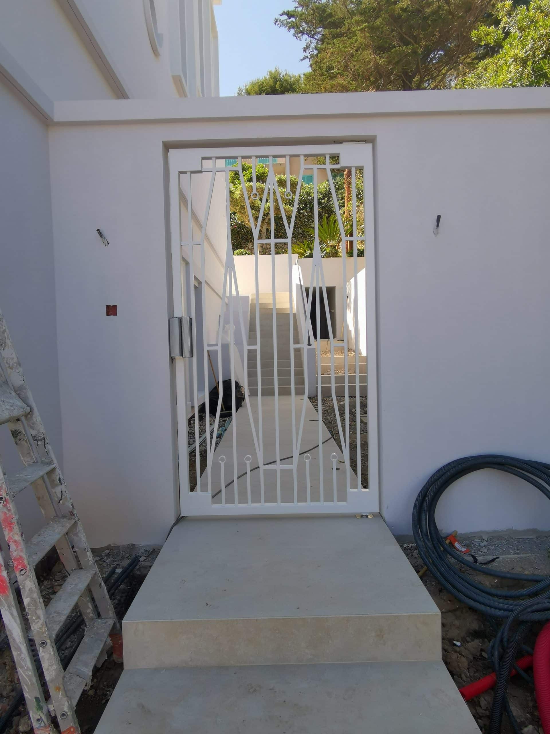 grille-et-porte-fl-acier-menton5